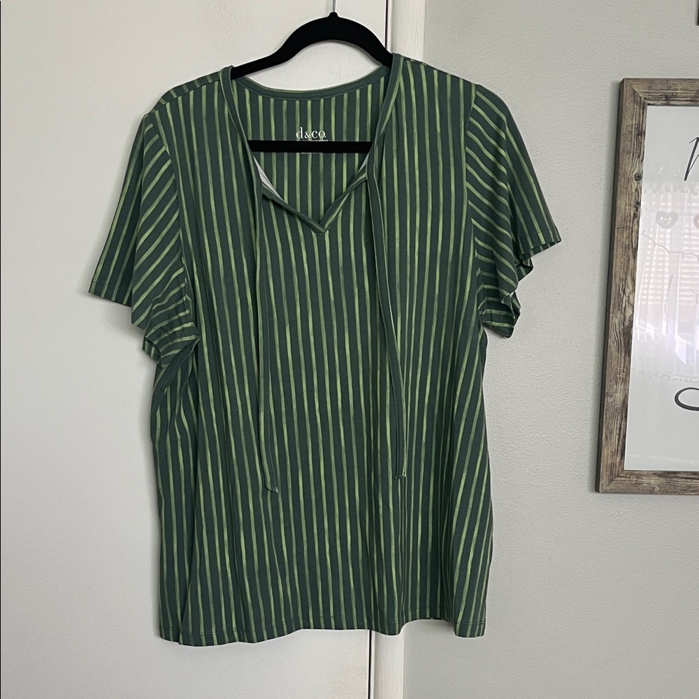 D&co Forest Green and Cream Striped Tee
